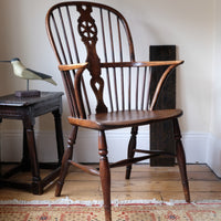 19th Century Windsor Wheelback Armchair in Ash & Elm