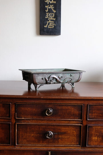 Antique Meiji Japanese bronze suiban vessel by Tōun-sai with dragon relief