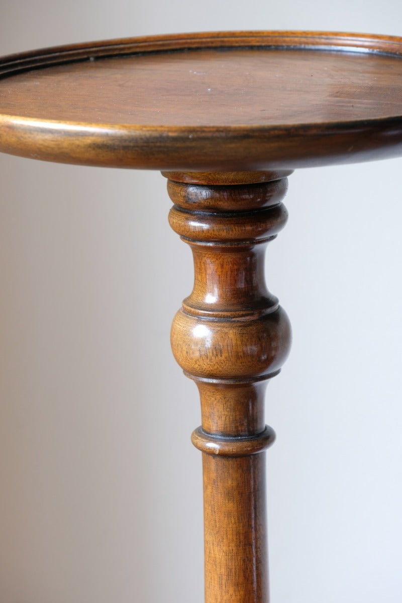 Mahogany Torchière Stand With Cabriole Legs