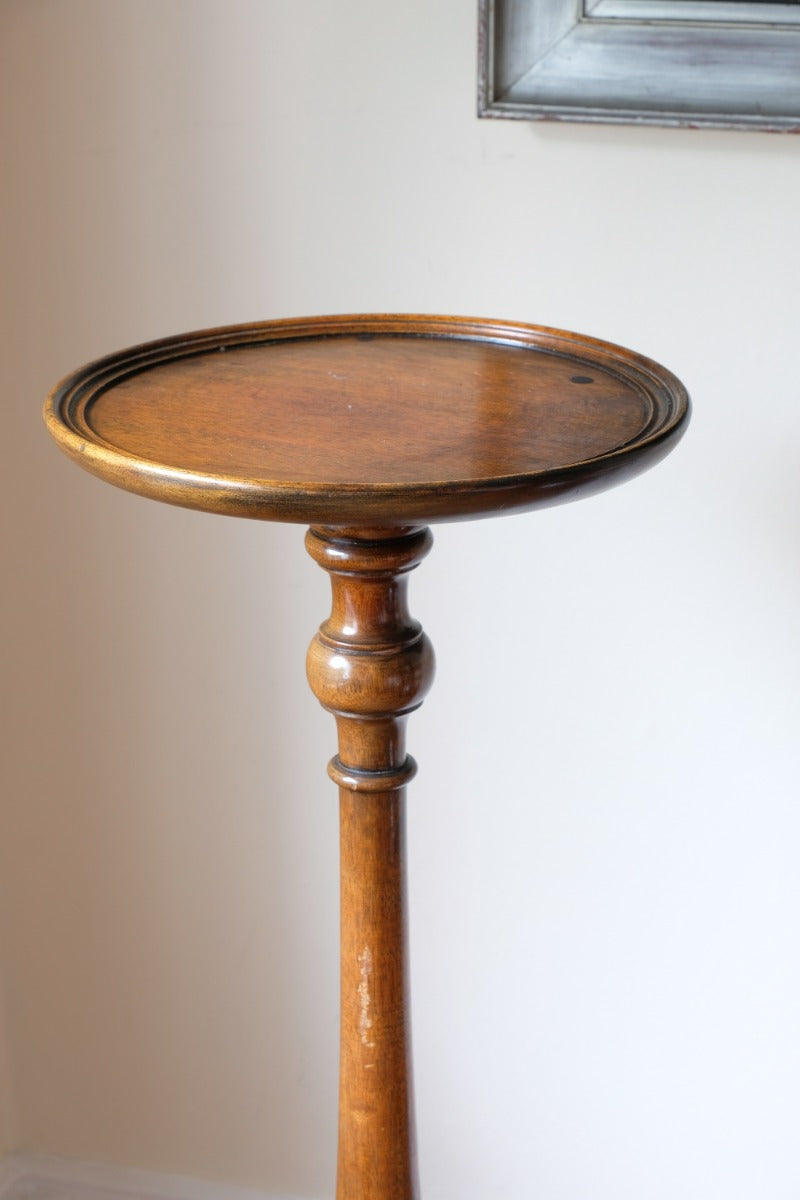 Mahogany Torchière Stand With Cabriole Legs