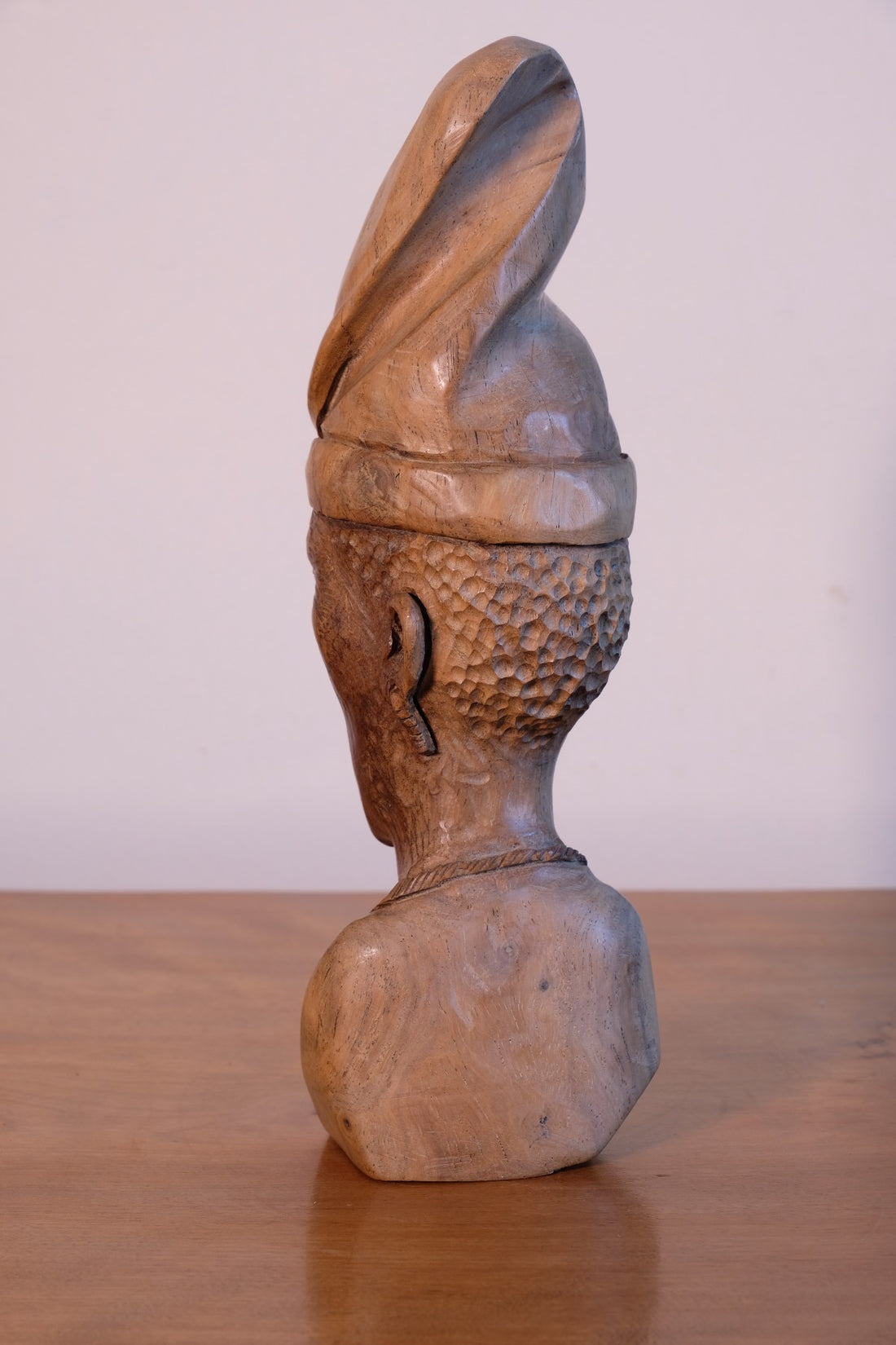 African Hand-Carved Wooden Bust Sculpture – Vintage Tribal Portrait Art (24.5cm)