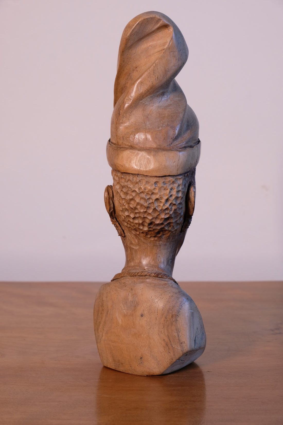 back of a African Hand-Carved Wooden Bust Sculpture – Vintage Tribal Portrait Art (24.5cm)