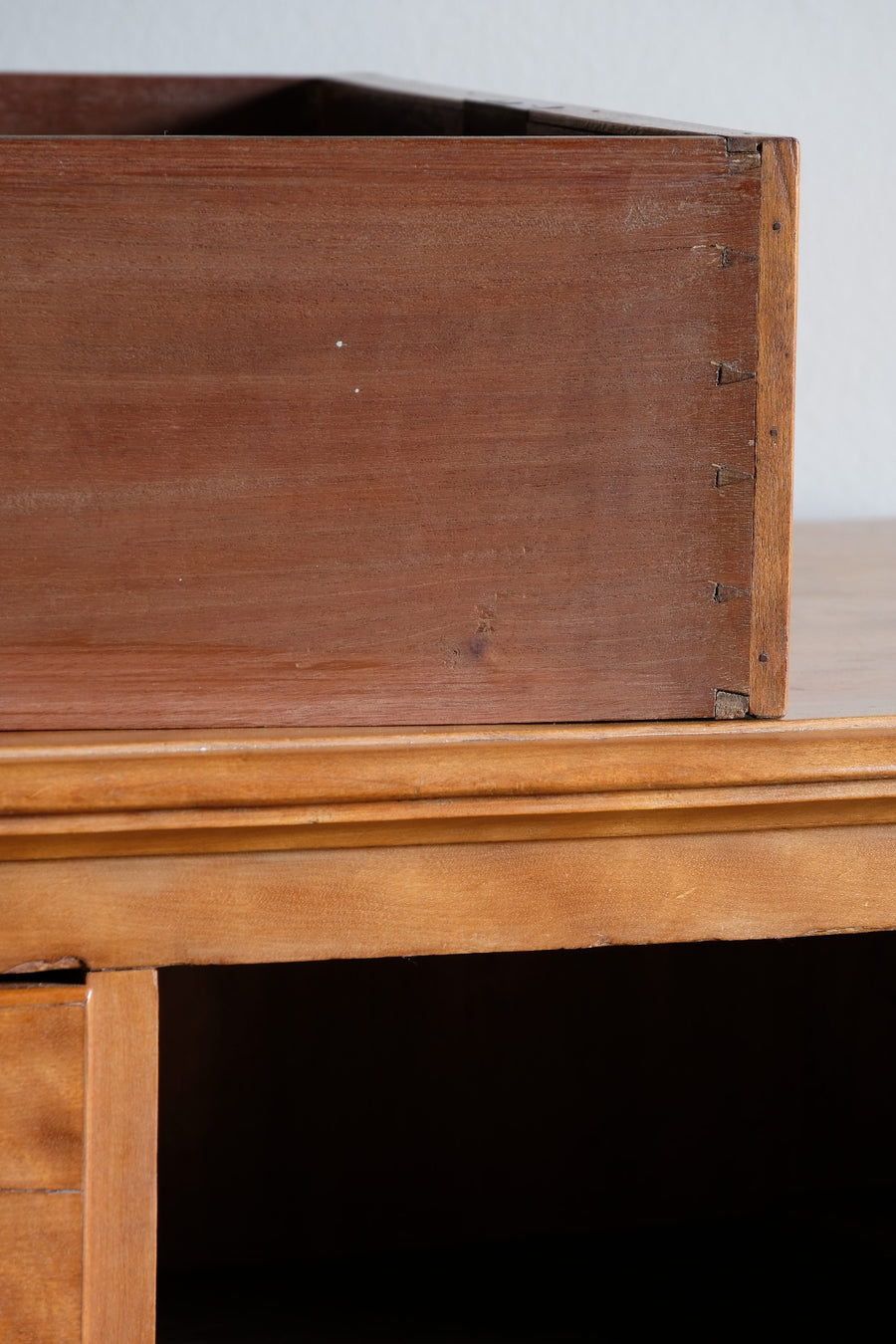 Victorian Scottish Satin Birch Chest Of Drawers With Plinth Drawer