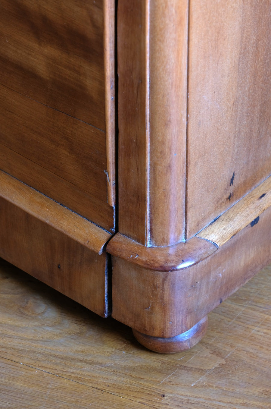 Victorian Scottish Satin Birch Chest Of Drawers With Plinth Drawer