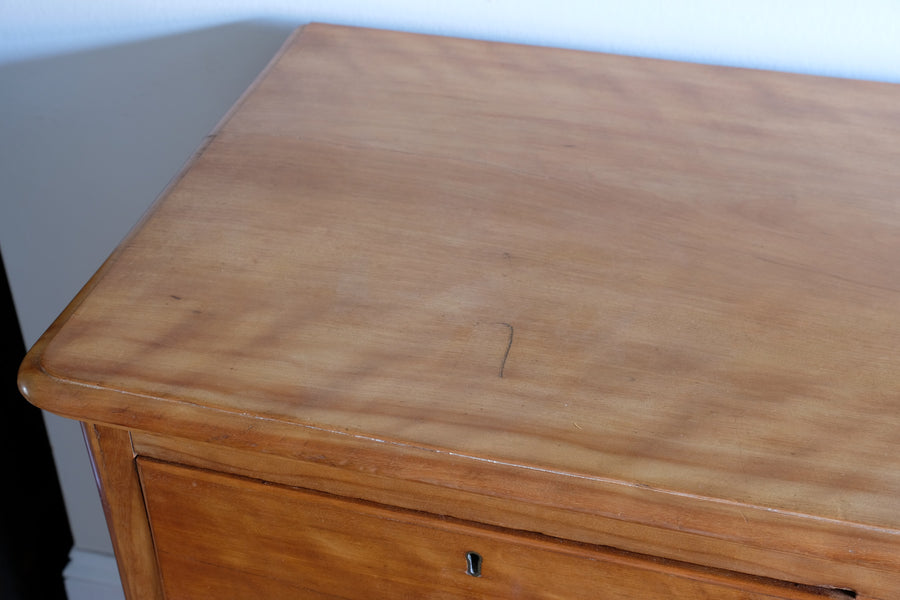 Victorian Scottish Satin Birch Chest Of Drawers With Plinth Drawer