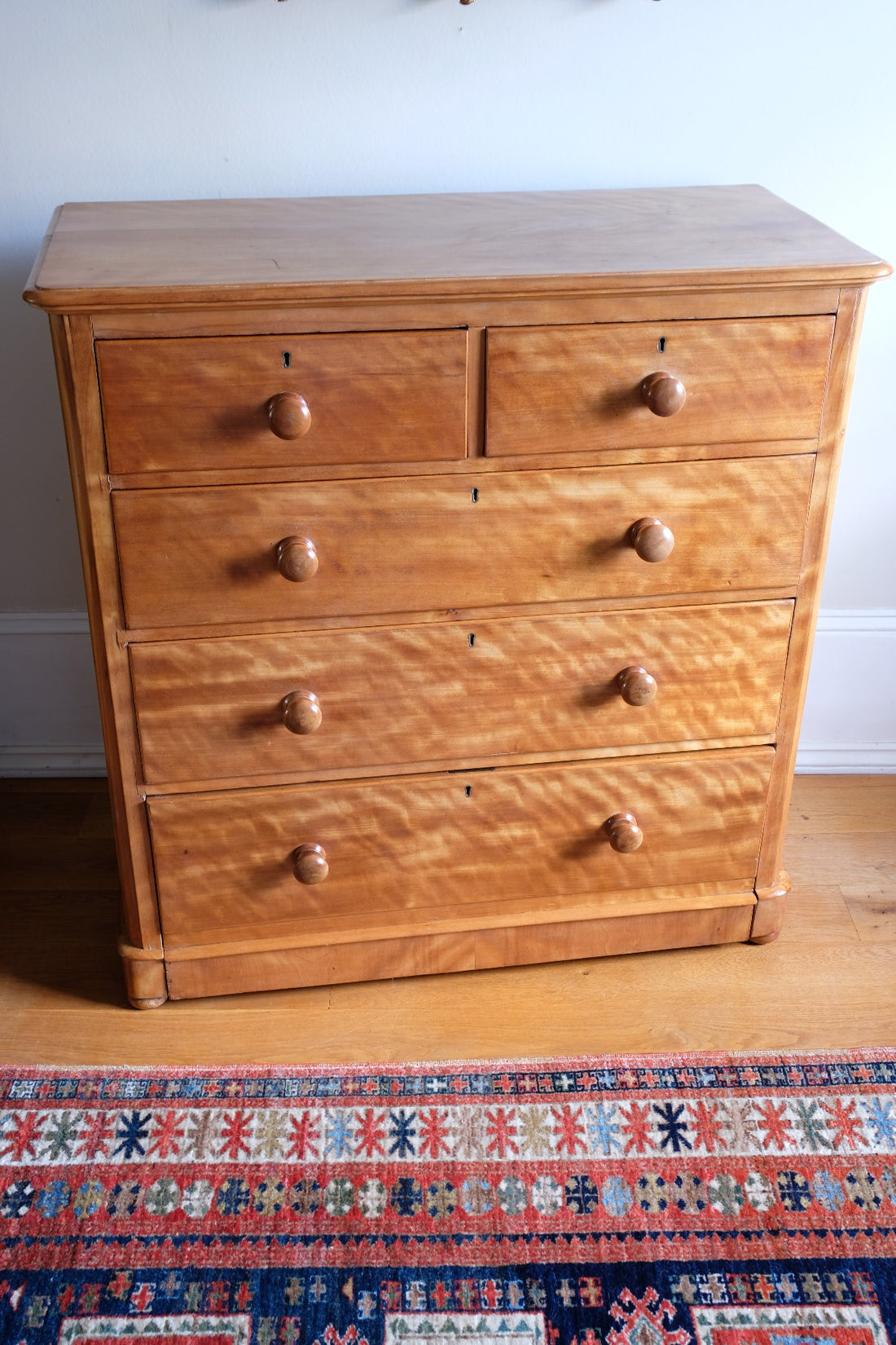 Victorian Scottish Satin Birch Chest Of Drawers With Plinth Drawer
