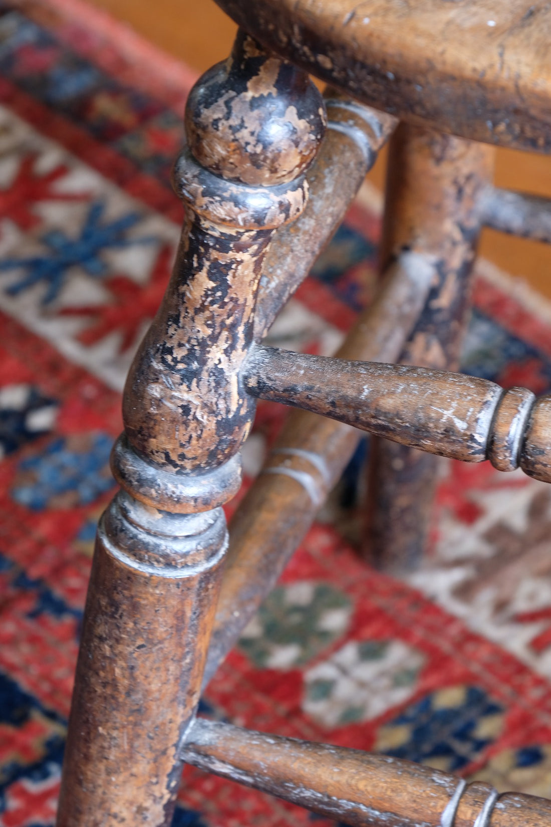 Antique Victorian Elm Stool With Oval Top And Turned Legs Circa 1860