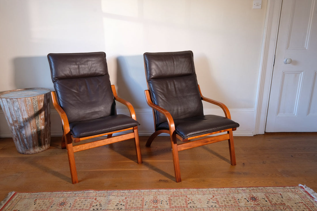 Pair of 1970s Danish Stouby bentwood leather lounge chairs with sculptural oak frames