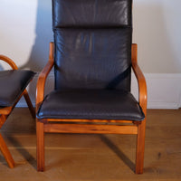 Pair of 1970s Danish Stouby bentwood leather lounge chairs with sculptural oak frame