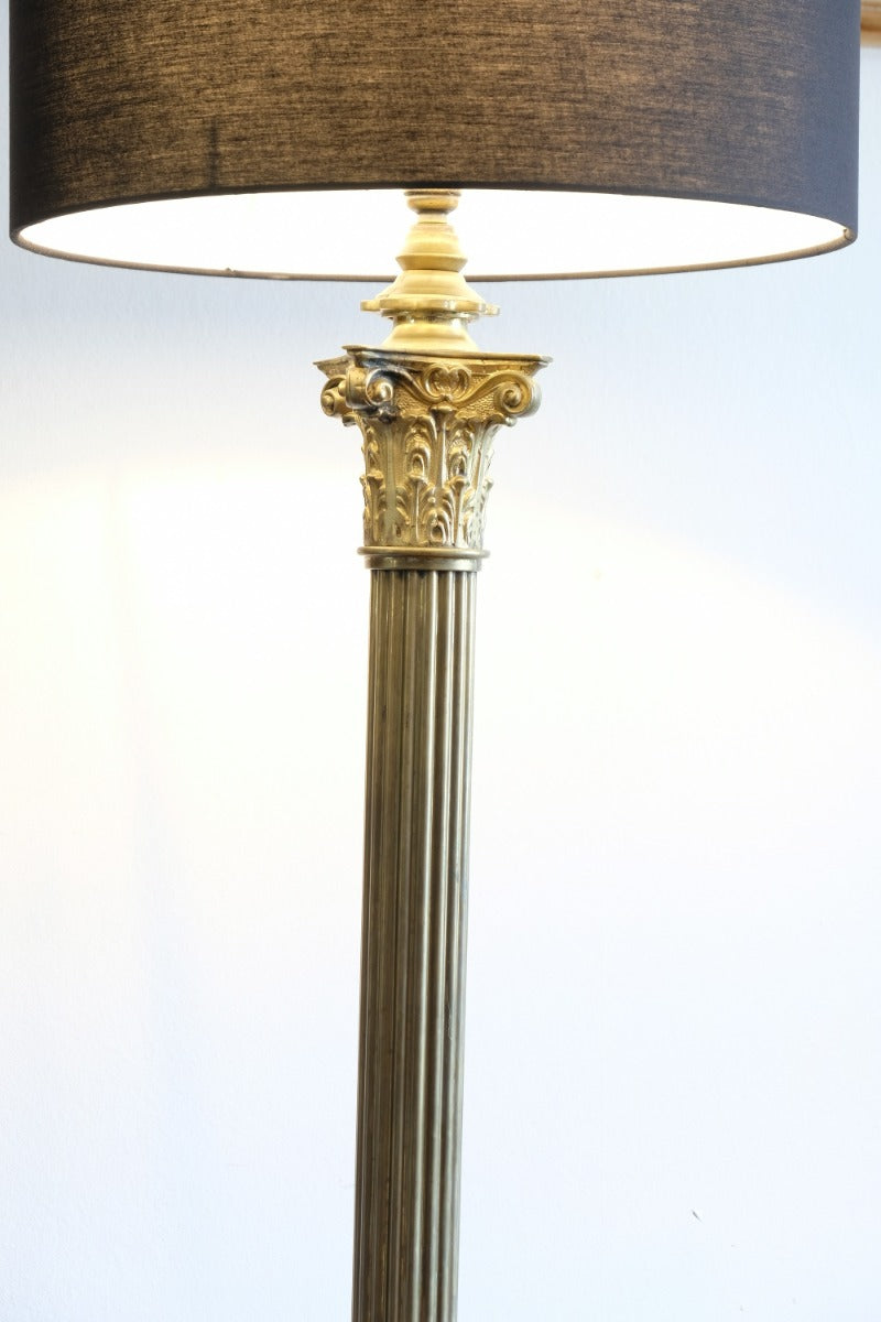 Brass Standard Lamp With Laurel Wreath & Claw Feet