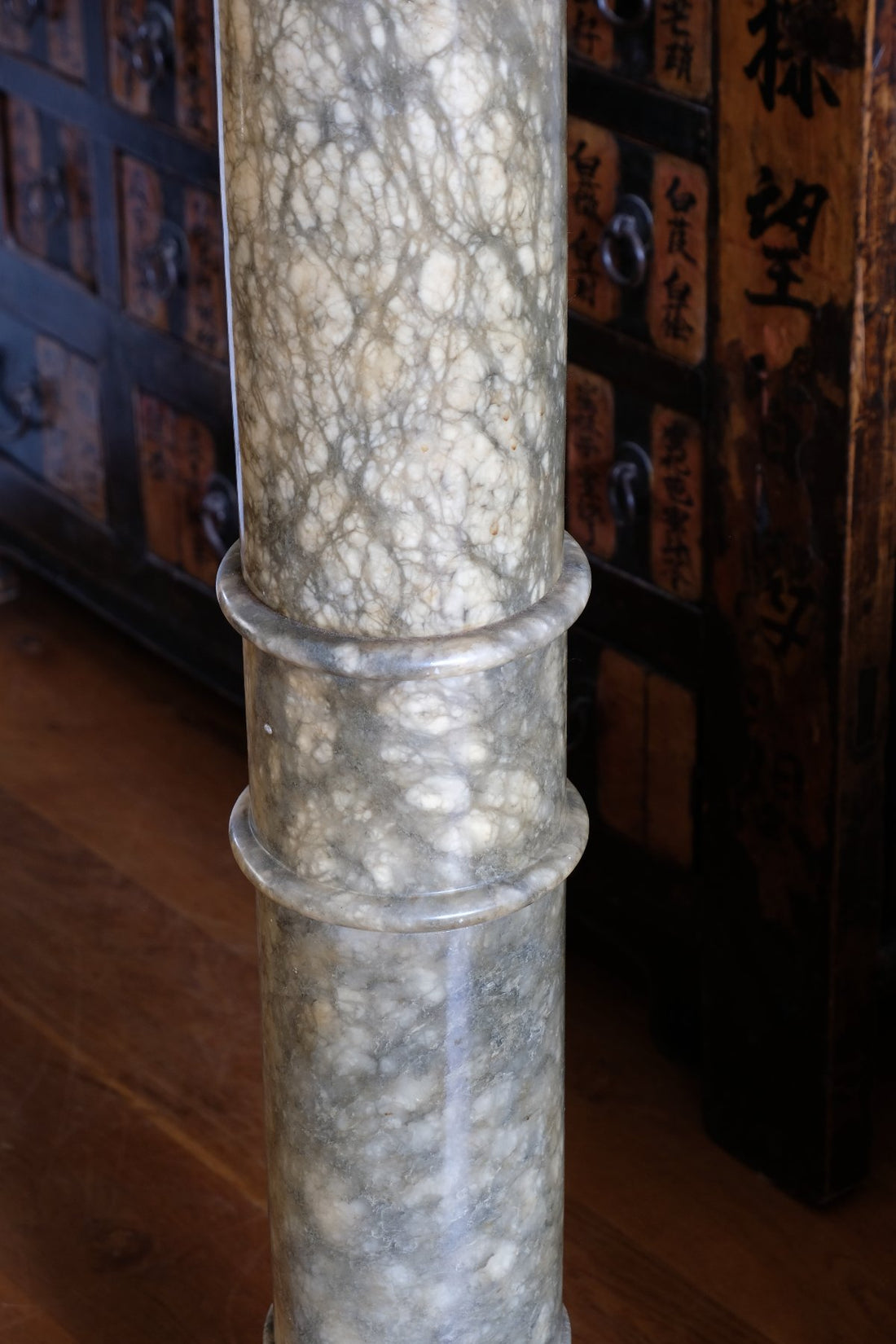 Varying marble on an Antique Verd Antique green brecciated marble pedestal column Victorian display stand
