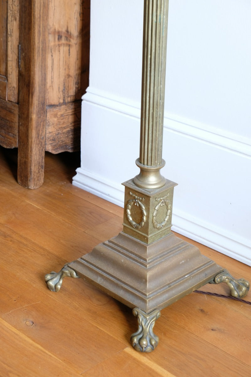 Brass Standard Lamp With Laurel Wreath & Claw Feet