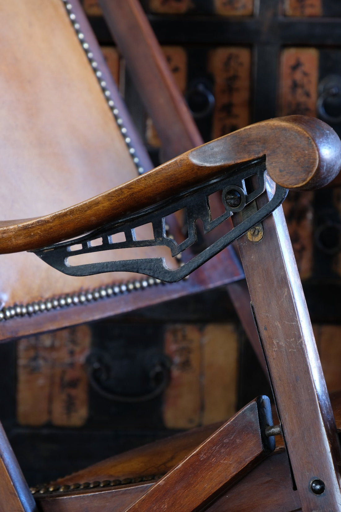 Victorian brass studded leather folding campaign chair reclining armchair circa 1875