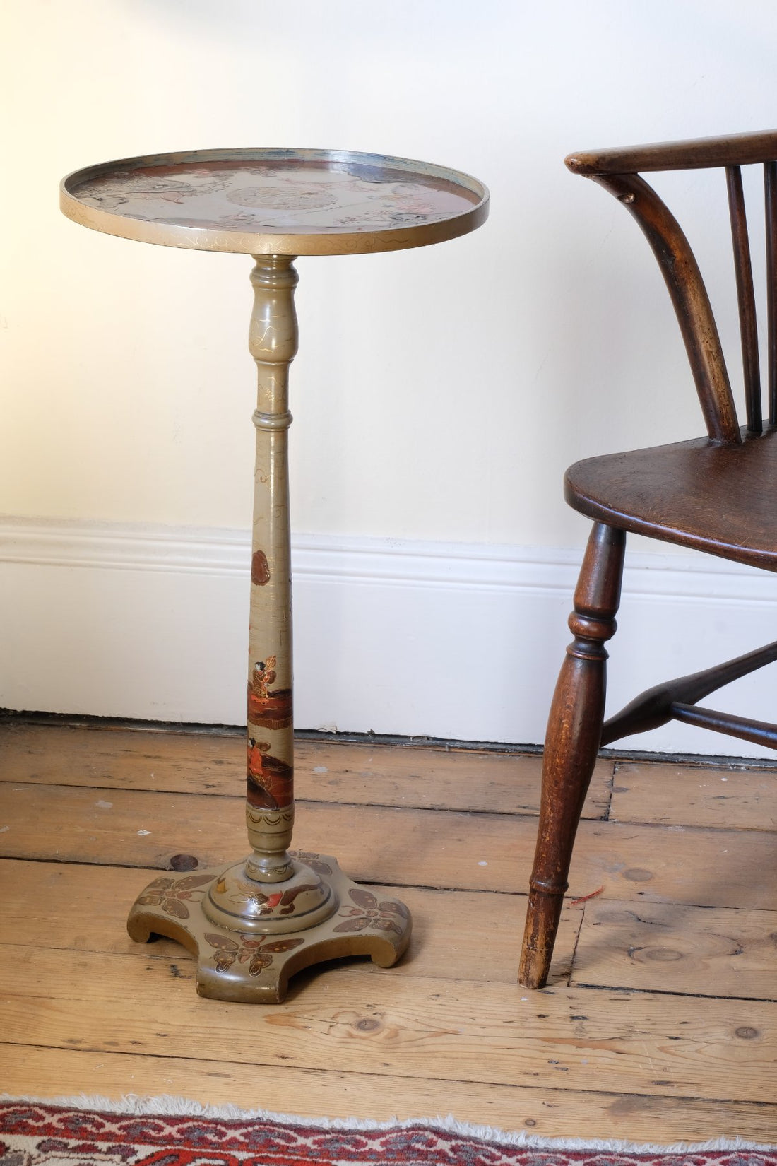 Pair of antique chinoiserie lacquered pedestal side tables with hand painted oriental scenes and gilt detailing