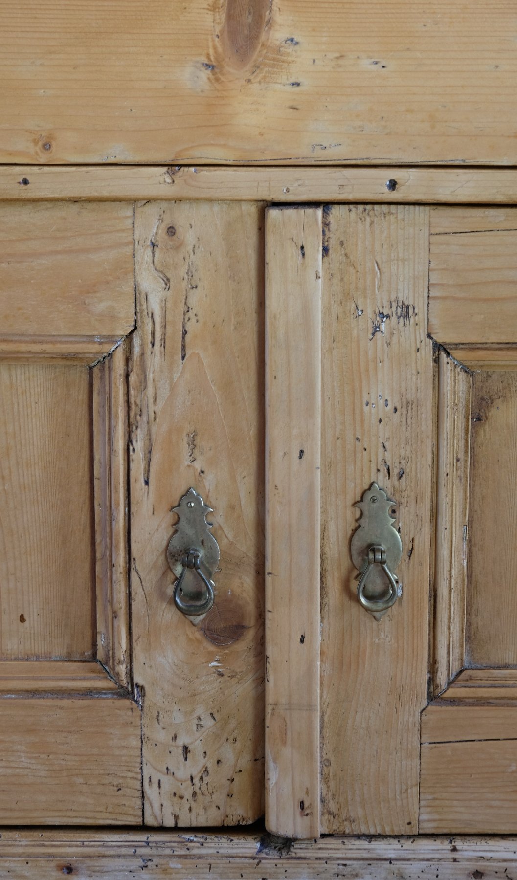 Victorian pine chest of drawers with cupboard base English antique