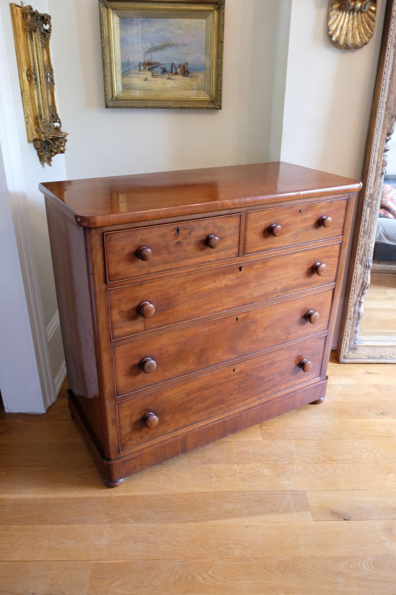 Antique Victorian Mahogany Chest of Drawers – 2 Small Over 3 Large