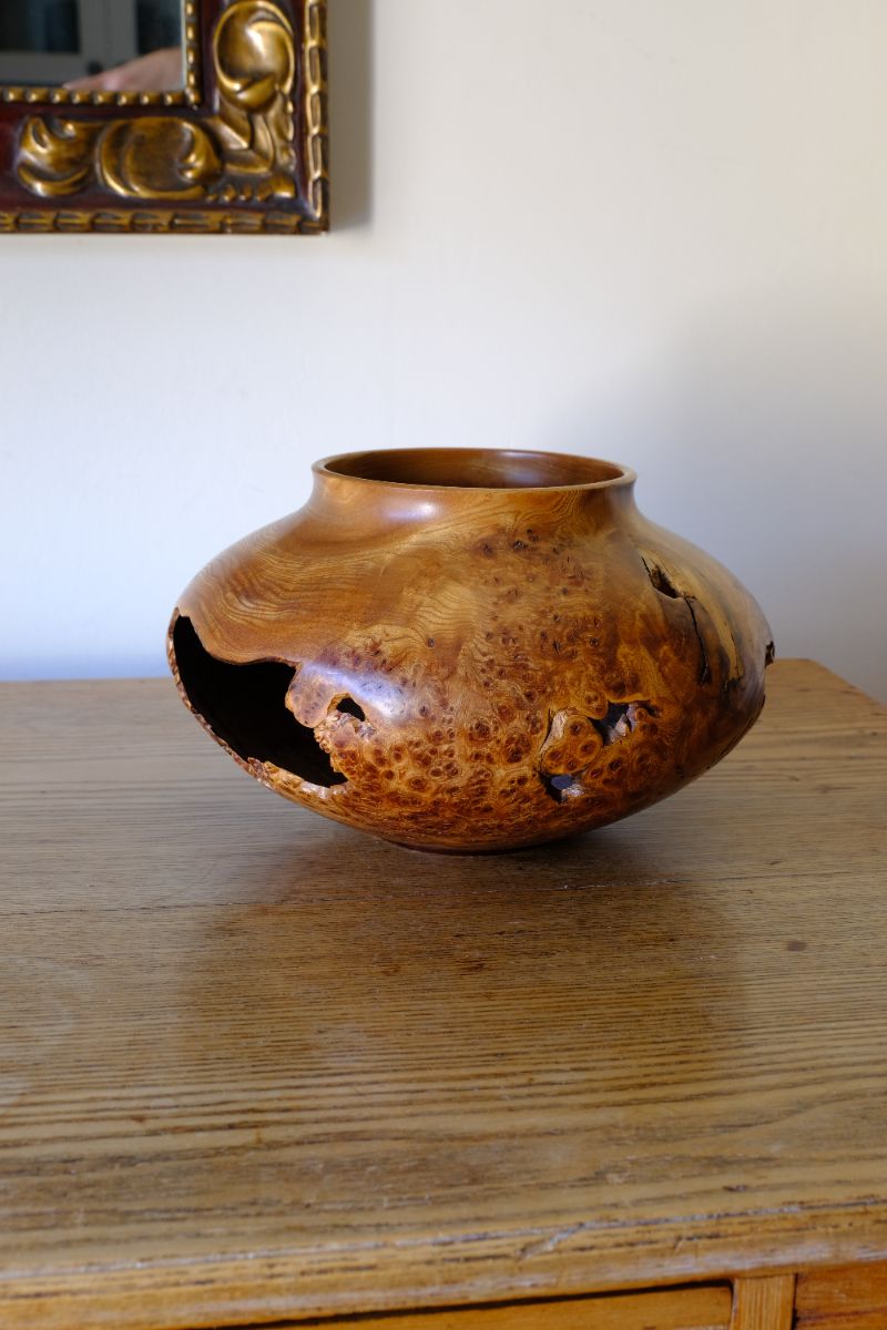 Signed Burr Elm Sculptural Vessel by Dr Tim Lawson (TDL), British Studio Woodturning in Burr Elm with Natural Organic Grain and Voids