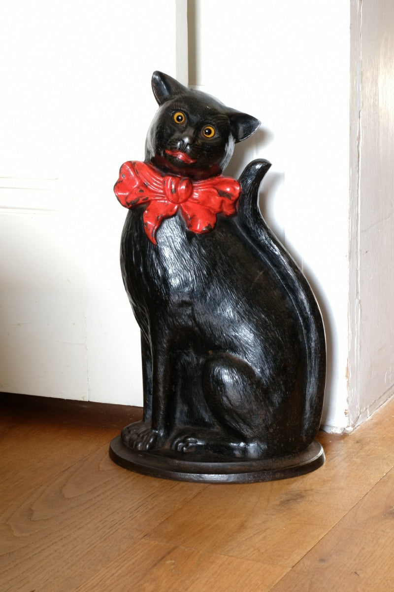 Cast Iron Doorstop Of A Cat With Glass Eyes Circa 1910