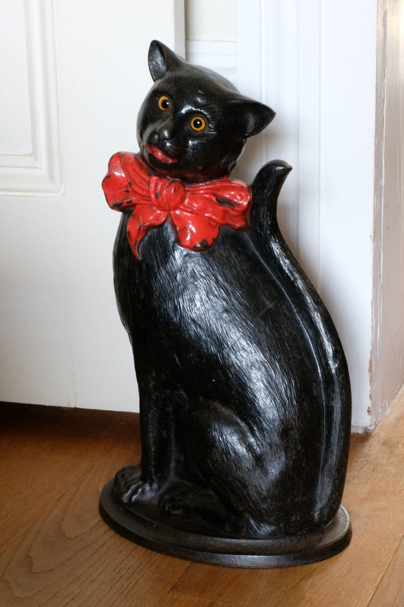 Cast Iron Doorstop Of A Cat With Glass Eyes Circa 1910