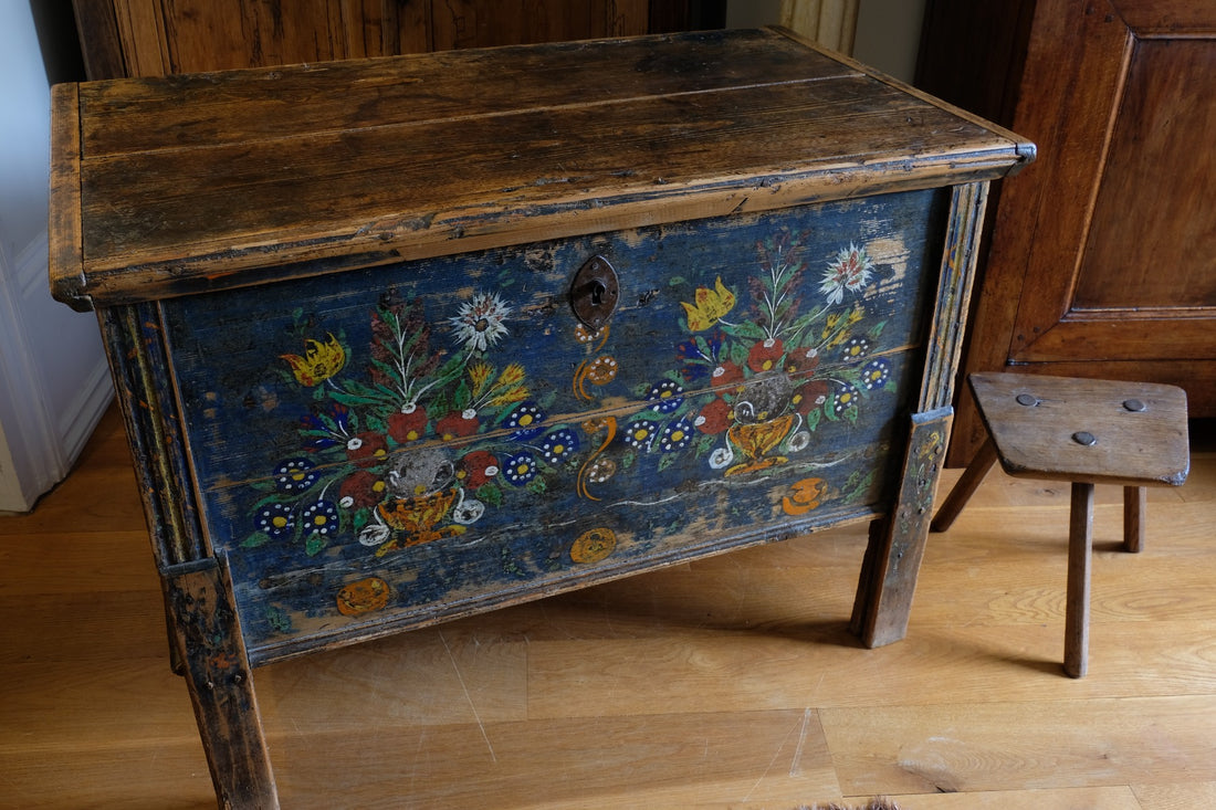 Hand-Painted Folk Art Storage Coffer Raised On Legs