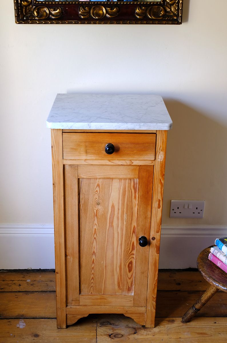 Late Victorian pine marble top bedside cupboard with Carrara marble and concealed brass pivot hinges