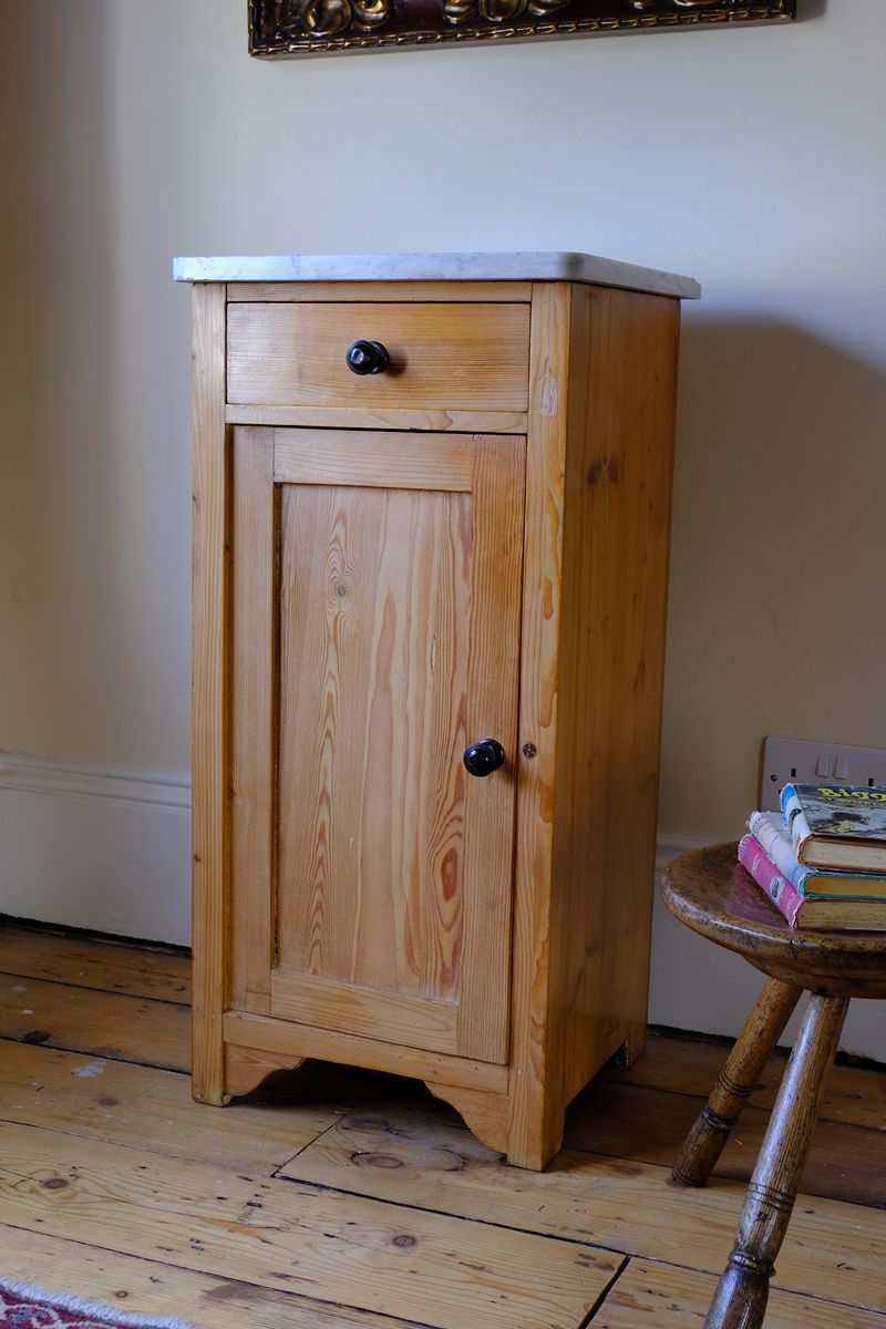 Late Victorian pine marble top bedside cupboard with Carrara marble and concealed brass pivot hinges