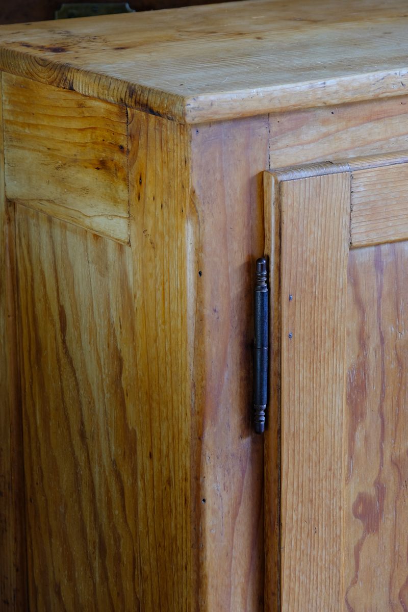 Close up of the stop chamfer corner detail on an Early 20th Century Pitch Pine Single Door Larder Cupboard with Lift-Off Hinges and Original Sprung Latch