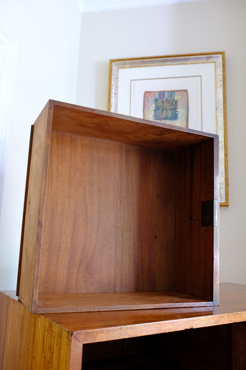 Late Georgian Anglo-Chinese Padauk Chest of Drawers with Mitred Face Frame and Original Brass Side Carrying Handles