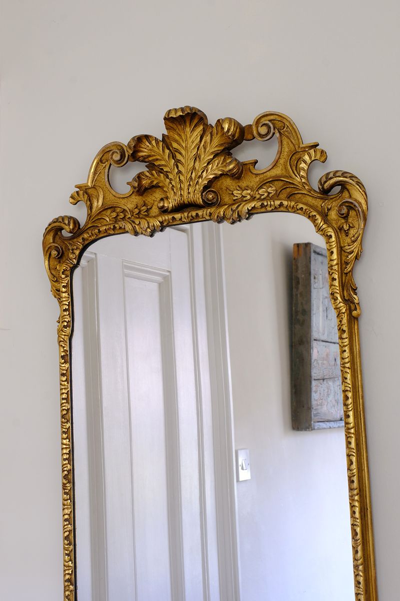 Edwardian Queen Anne Revival carved giltwood wall mirror with Prince of Wales feather crest, c.1900