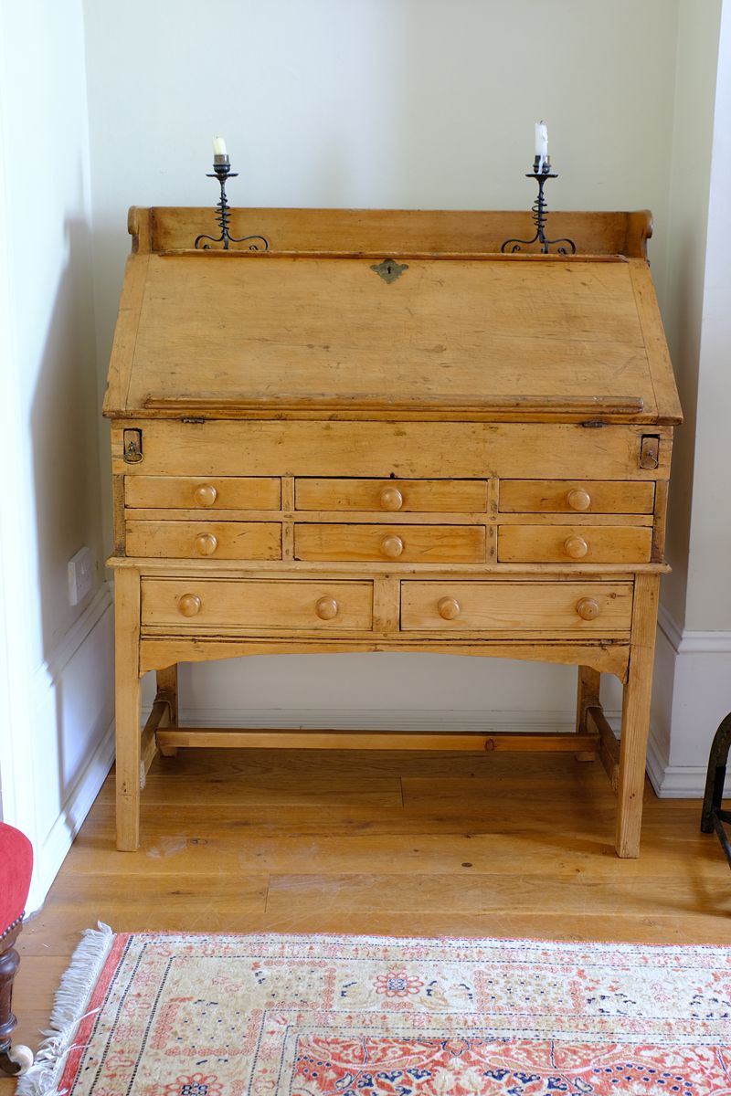 Early 19th Century Georgian Pine Fall-Front Writing Bureau Desk c.1820–1840