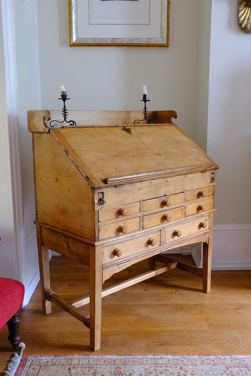Early 19th Century Georgian Pine Fall-Front Writing Bureau Desk c.1820–1840