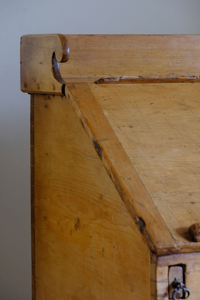 Early 19th Century Georgian Pine Fall-Front Writing Bureau Desk c.1820–1840
