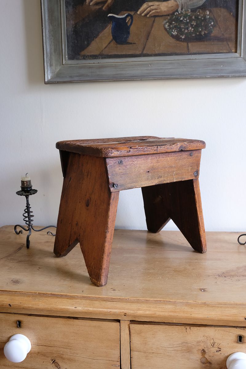 19th Century Vernacular Pine Stool with V-Cut Sides and Worn Grab Handle Seat