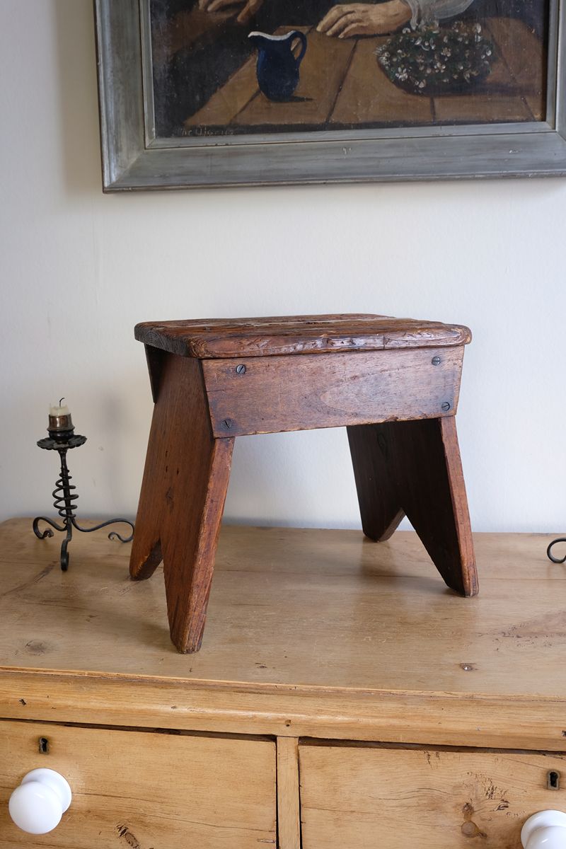 19th Century Vernacular Pine Stool with V-Cut Sides and Worn Grab Handle Seat