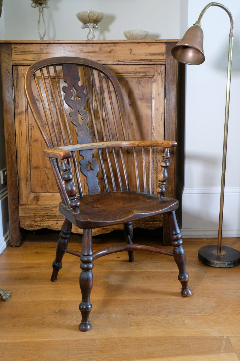 19th Century Windsor Splat back Armchair With A Crinoline Stretcher