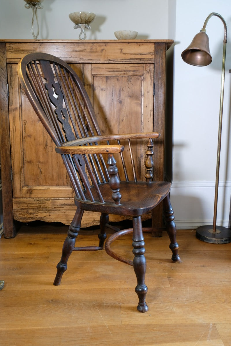 19th Century Windsor Splat back Armchair With A Crinoline Stretcher