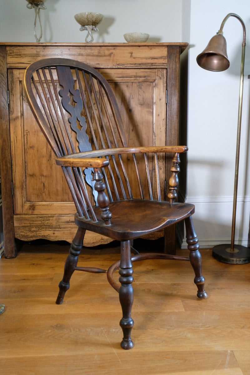 19th Century Windsor Splat back Armchair With A Crinoline Stretcher