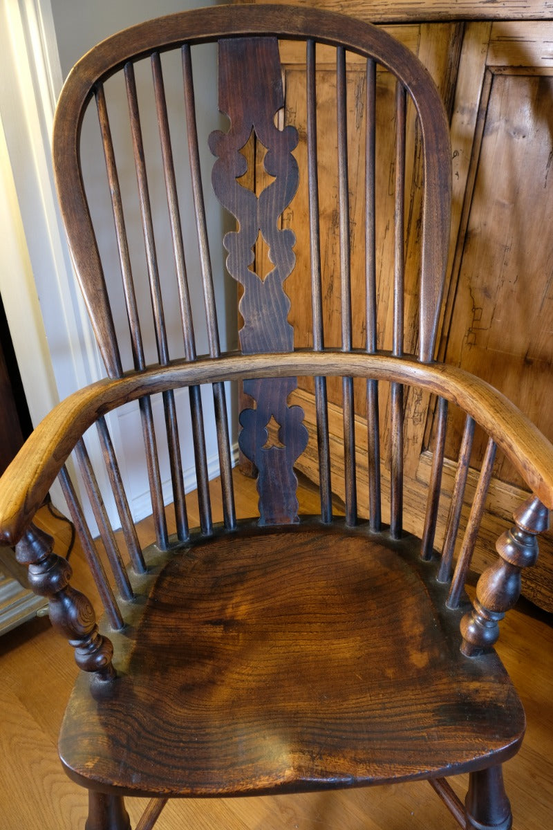 19th Century Windsor Splat back Armchair With A Crinoline Stretcher