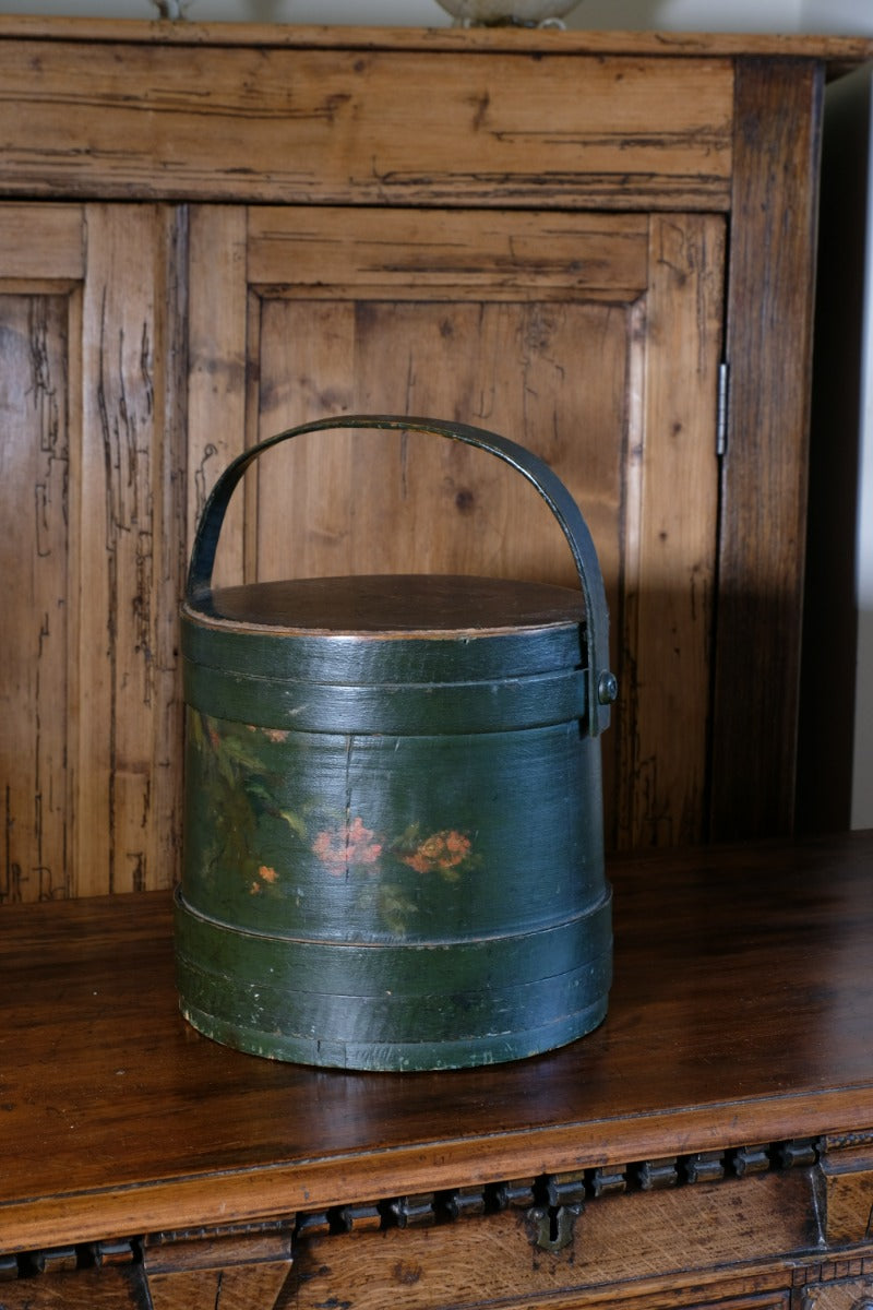 19th Century American Folk Art Painted Bentwood Box