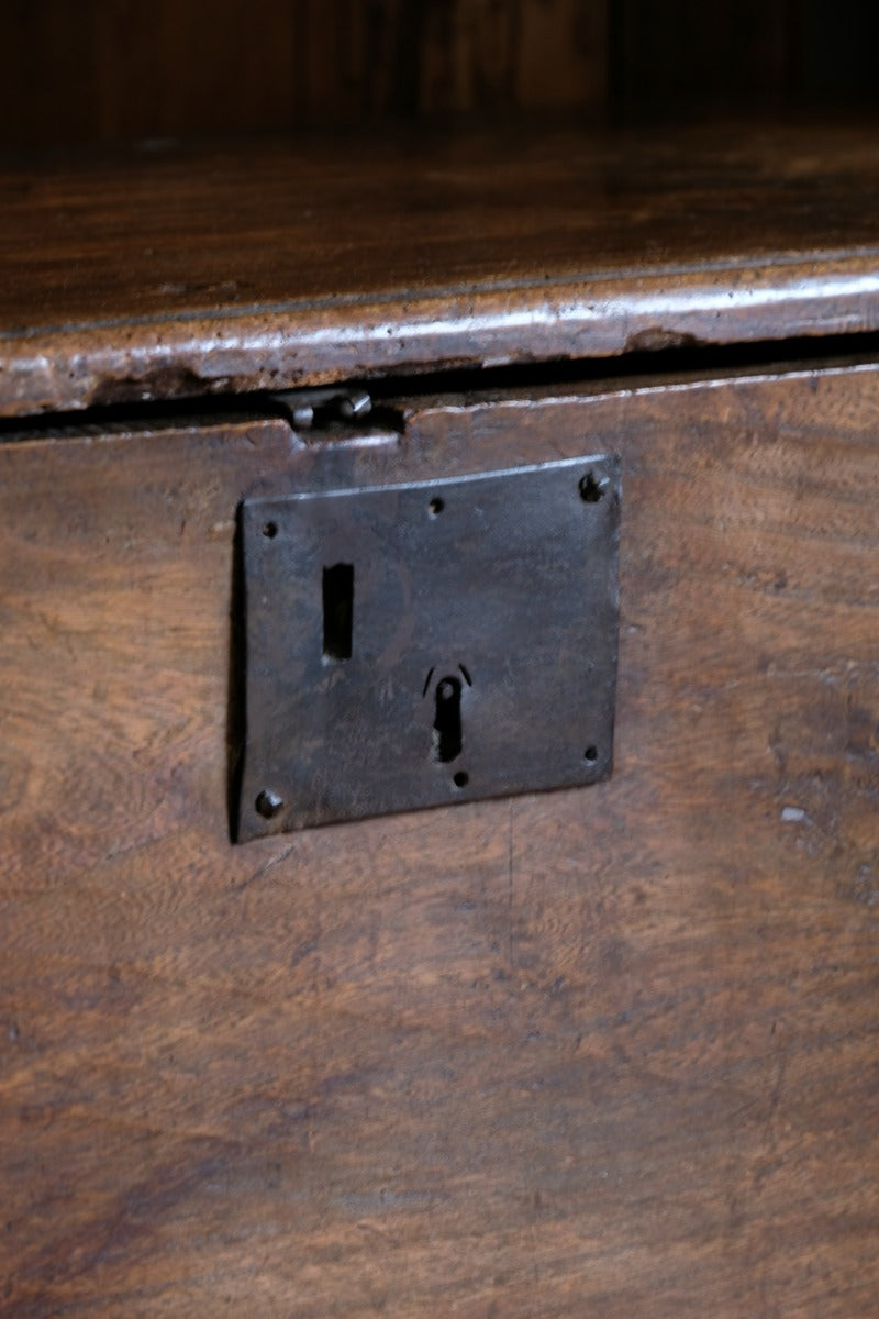 Late 17th Century Six Plank Elm Coffer