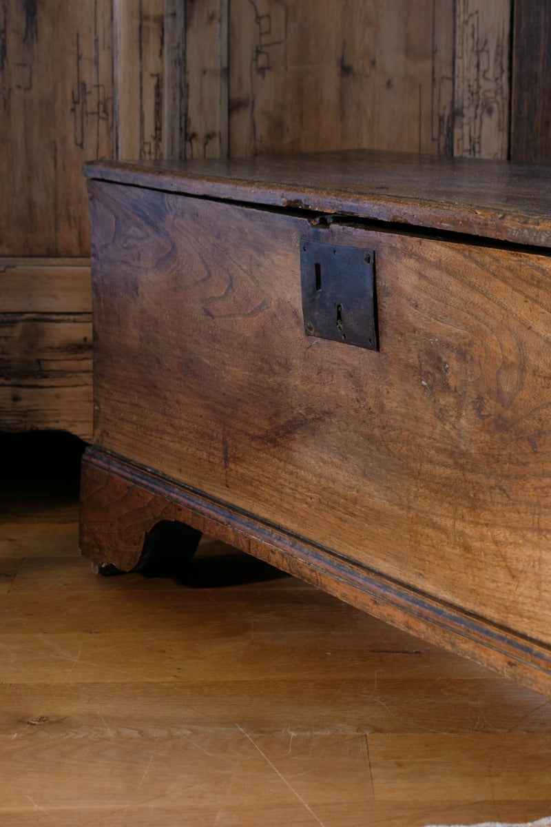 Late 17th Century Six Plank Elm Coffer