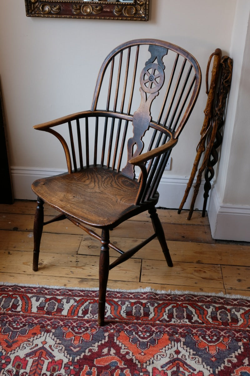 Windsor Wheelback Armchair With Swept Back Arms