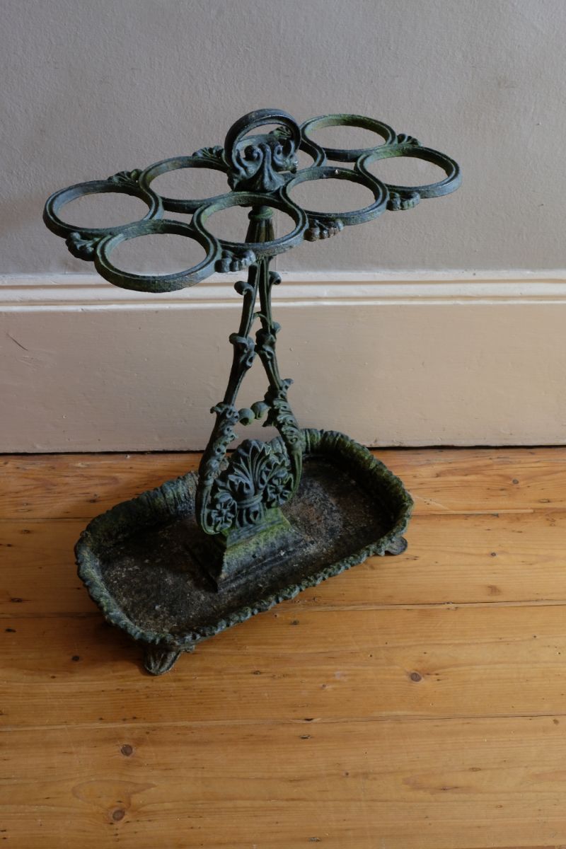 Cast Iron Eight Division Umbrella Stick Stand