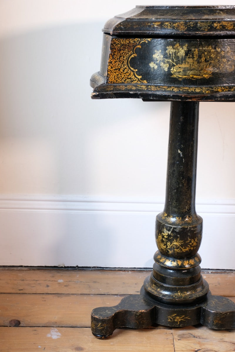 Chinoiserie Teapoy table with a serpentine sarcophagus-shaped top