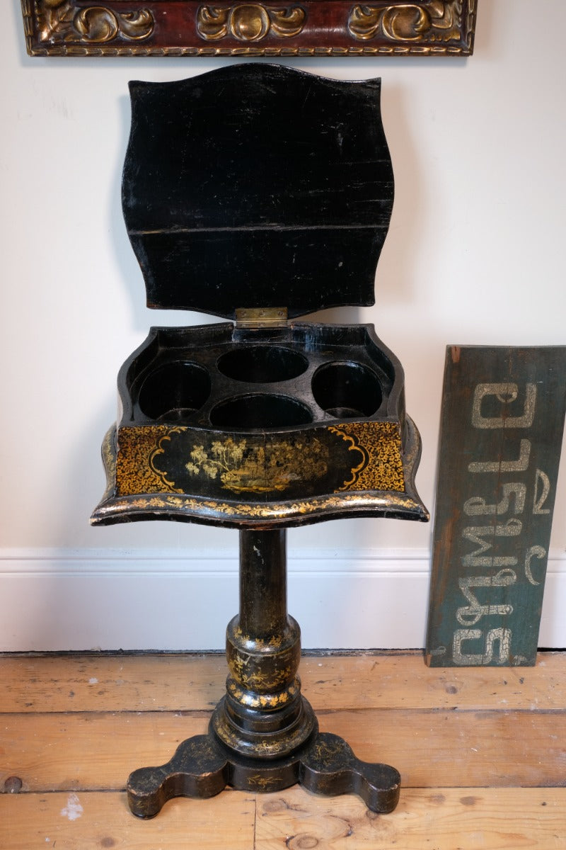 Chinoiserie Teapoy table with a serpentine sarcophagus-shaped top