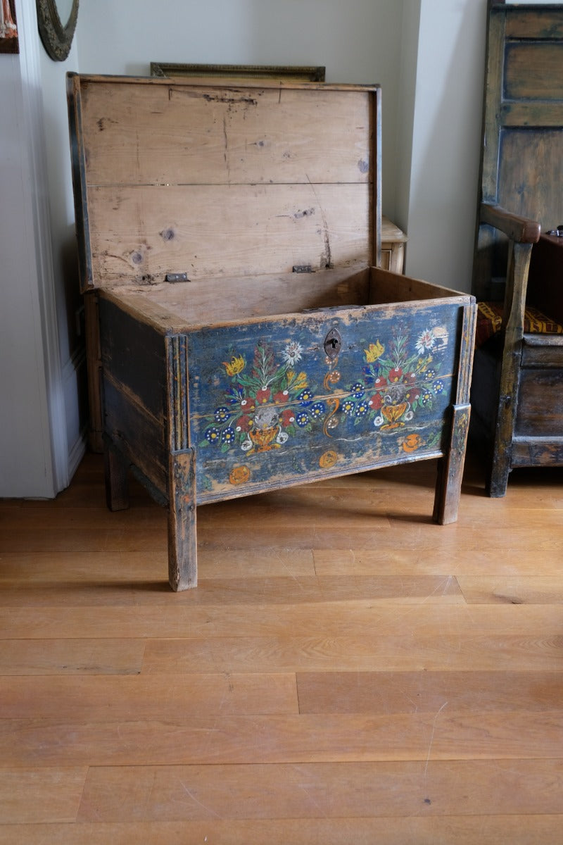 Hand-Painted Folk Art Storage Coffer Raised On Legs