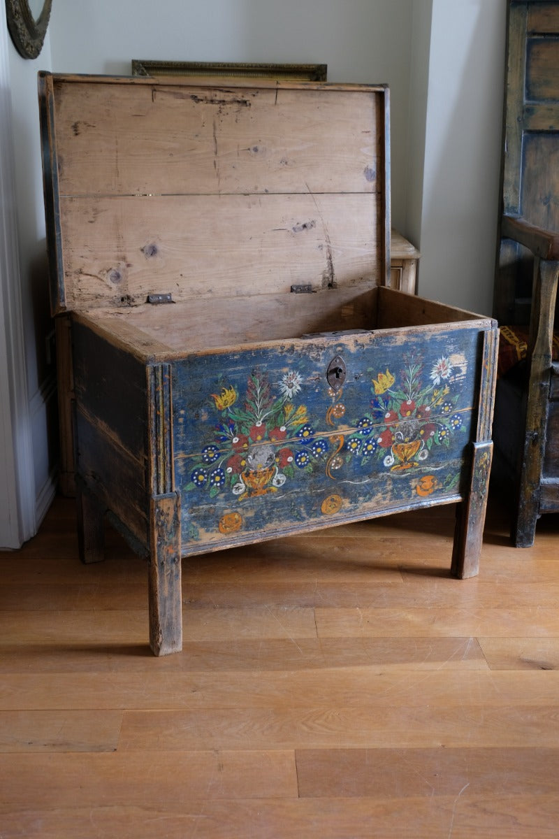 Hand-Painted Folk Art Storage Coffer Raised On Legs