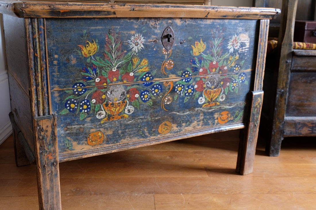 Hand-Painted Folk Art Storage Coffer Raised On Legs