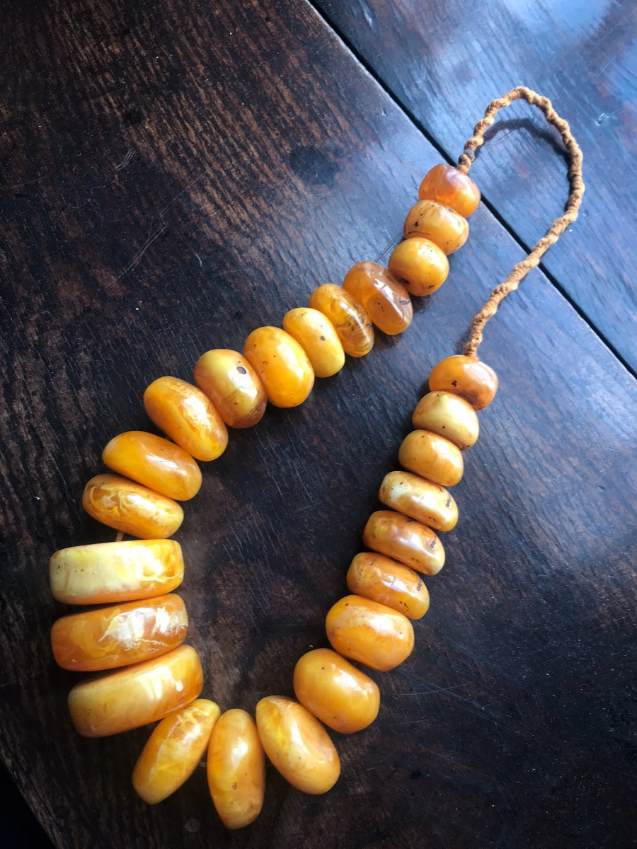 Vintage Amber Necklace With Graduated Beads