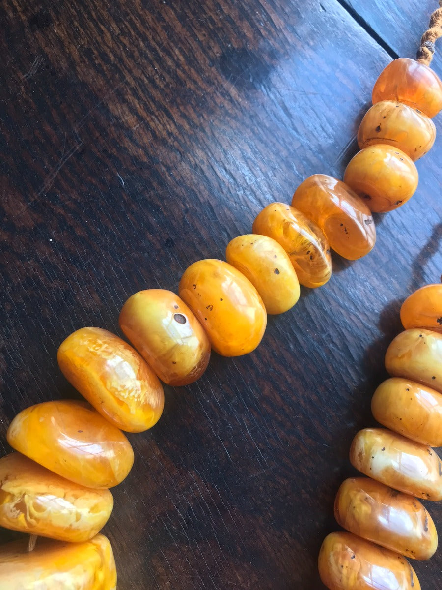 Vintage Amber Necklace With Graduated Beads